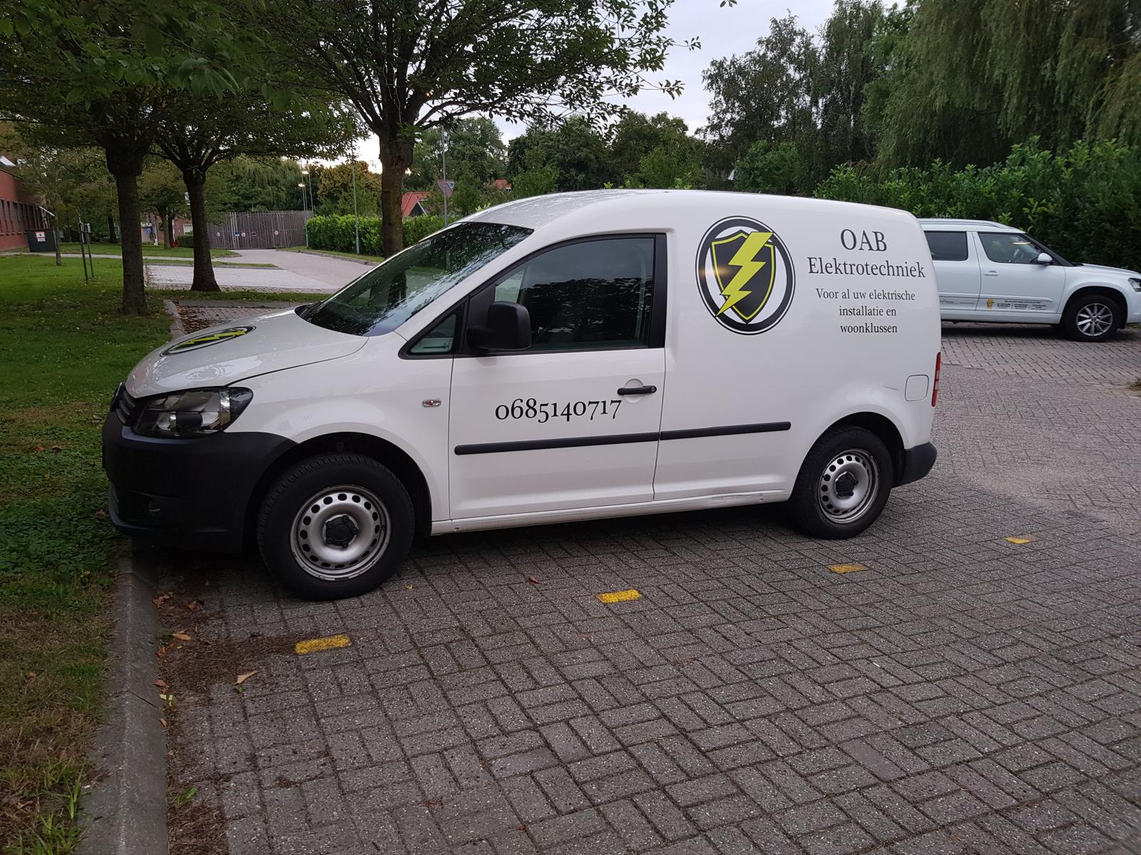WIE ZIJN WIJ